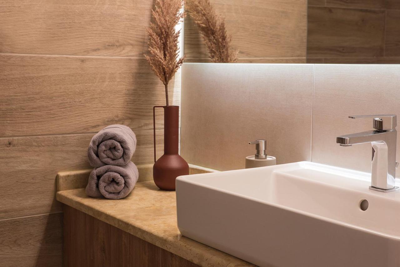 Luxury Apartment With Jacuzzi Close To Acropolis - Living Stone Zircon Atina Dış mekan fotoğraf